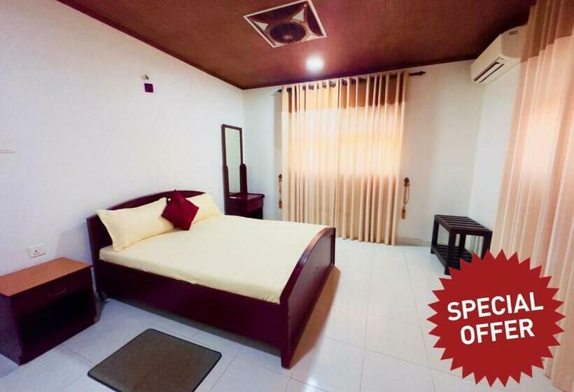 Отель Cattleya Resort