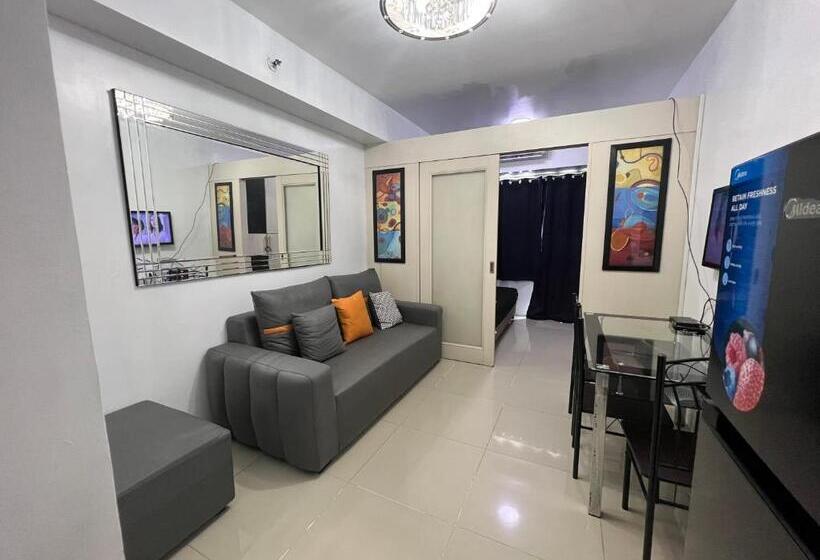 هتل کپسول Staycation Sea Residences Moa Jermel