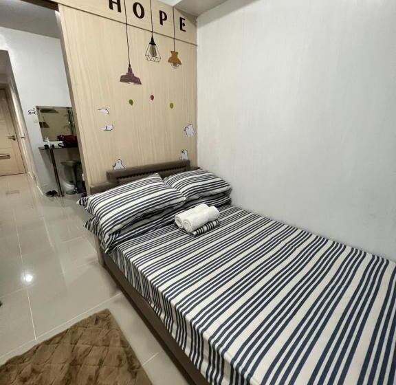 هتل کپسول Staycation Sea Residences Moa Jermel