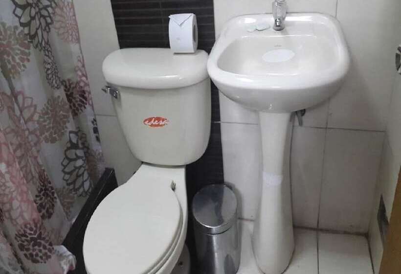 בית מלון כפרי Platinium Palace