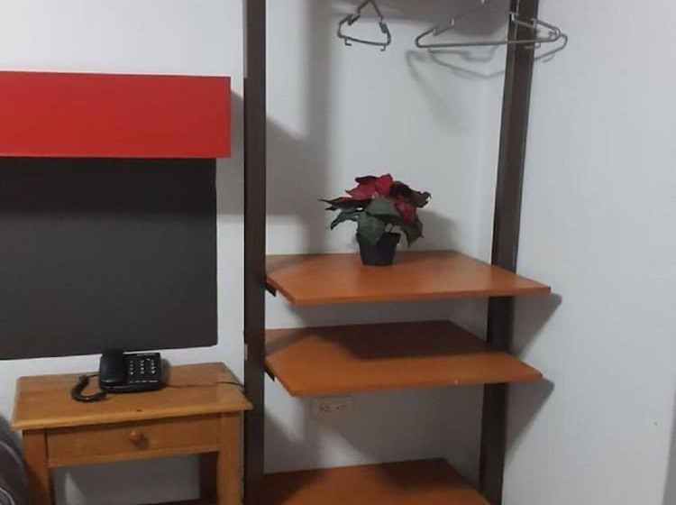 בית מלון כפרי Platinium Palace