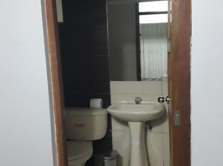 בית מלון כפרי Platinium Palace