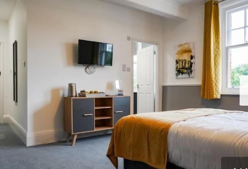 Old Railway Hotel Porton