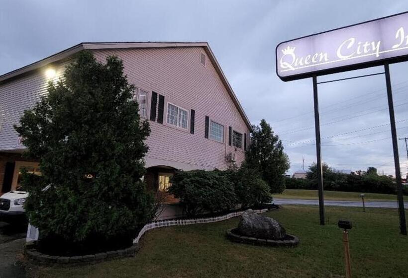מוטל Queen City Inn