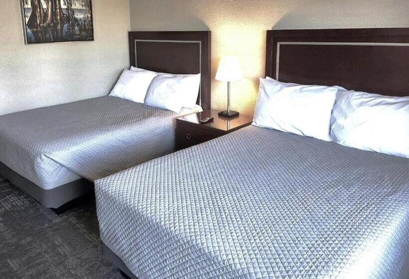 מוטל Queen City Inn