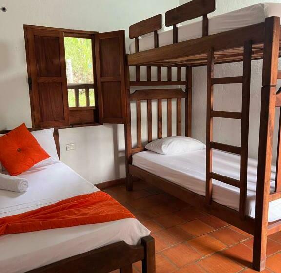 פנסיון Hostal Villa San Rafael