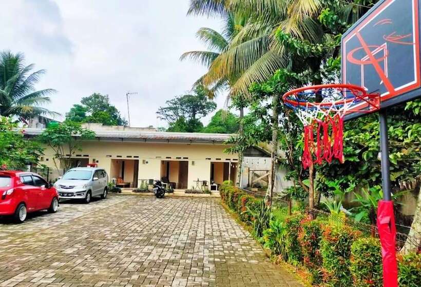 Пансион Perfect Double Room With Ac In Center Bogor