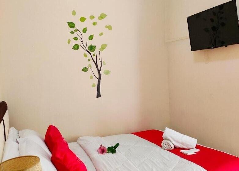 Пансион Perfect Double Room With Ac In Center Bogor