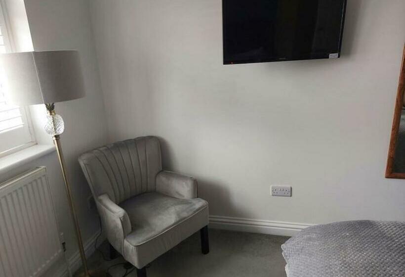 膳宿费 Room In Guest Room   Apple House Wembley