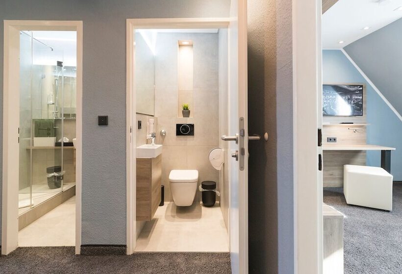 Riverview Apartments By Daspaul