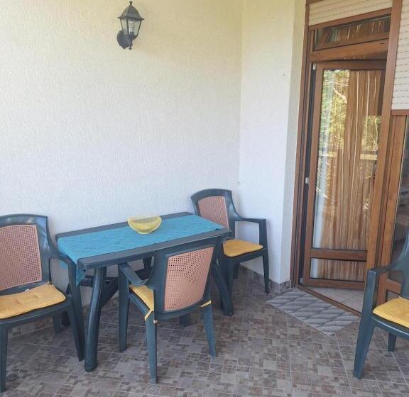 Santa Marina Apartaments  Karina 1