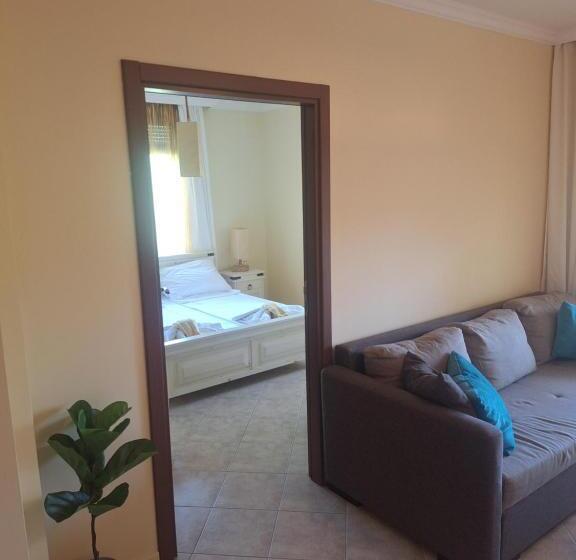 Santa Marina Apartaments  Karina 1