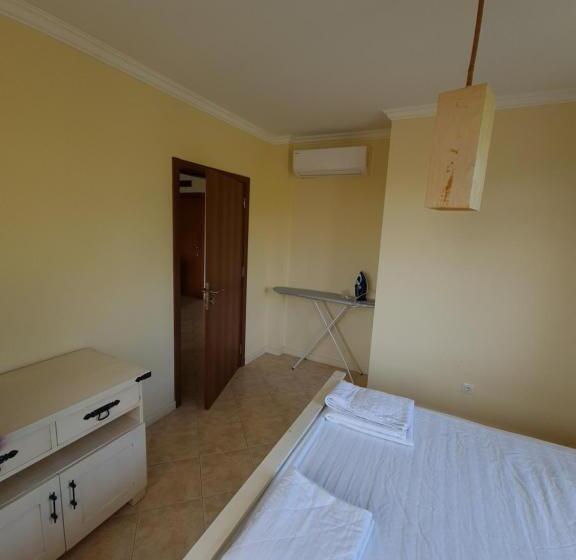 Santa Marina Apartaments  Karina 1