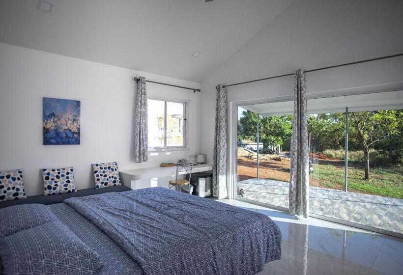 Hostel Corsita Resort Koh Mak