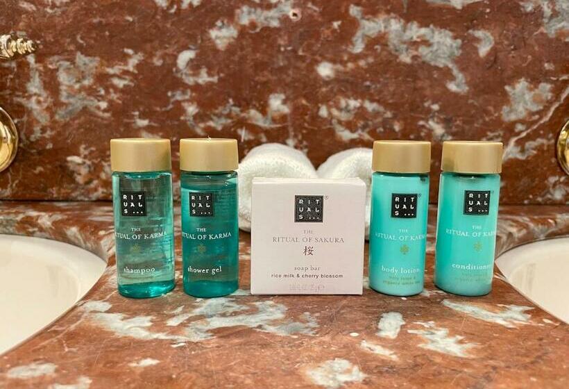 민박 Anelys  Château Du Bocage