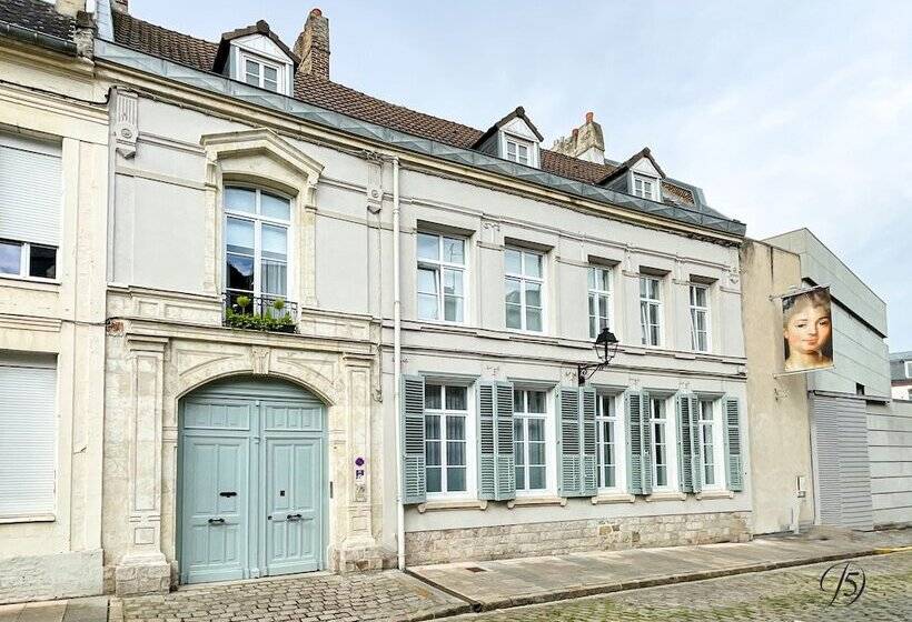 민박 La Demeure Numéro 5