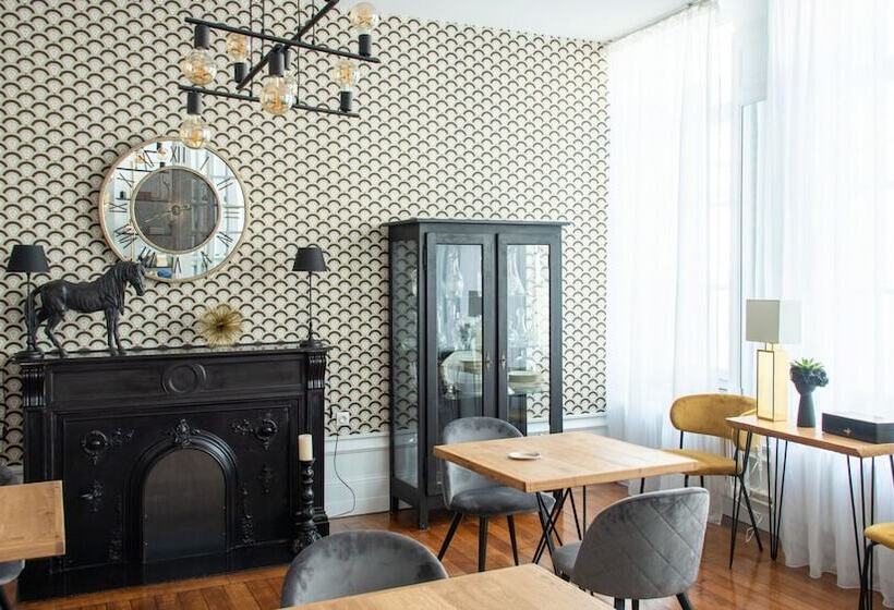 민박 La Demeure Numéro 5