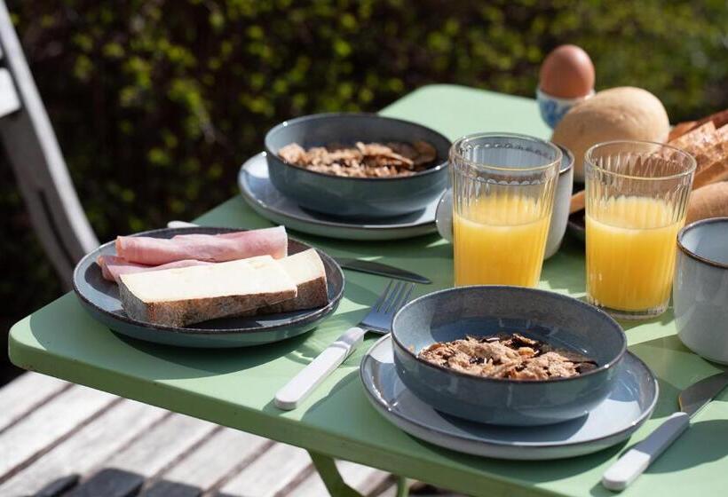 ベッドアンドブレックファースト Le Garage