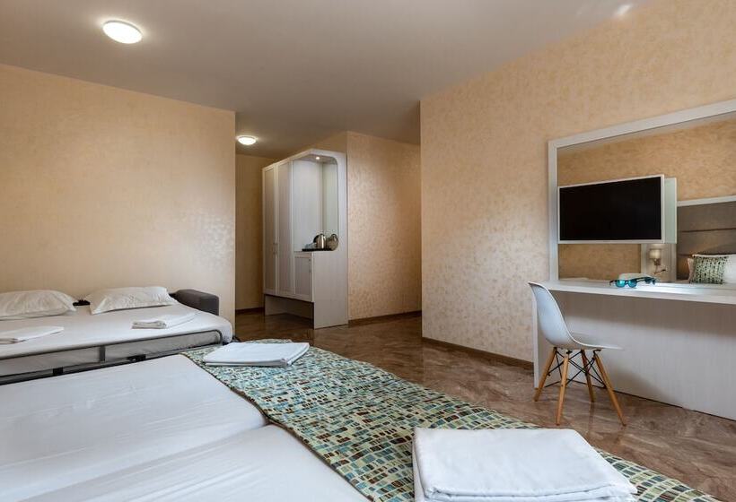 Bed and Breakfast Marina Sands Bijou Boutique Is An Excellent Choice For Travelers Visiting Obzor