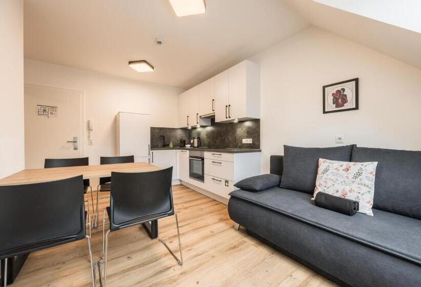 Myquartier Central City Suites