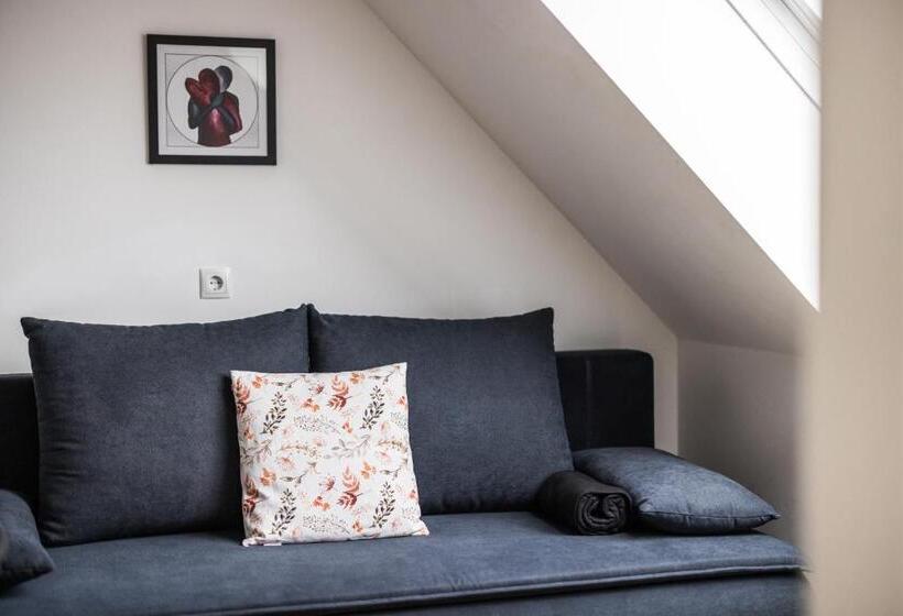 Myquartier Central City Suites