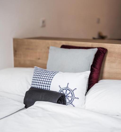 Myquartier Central City Suites