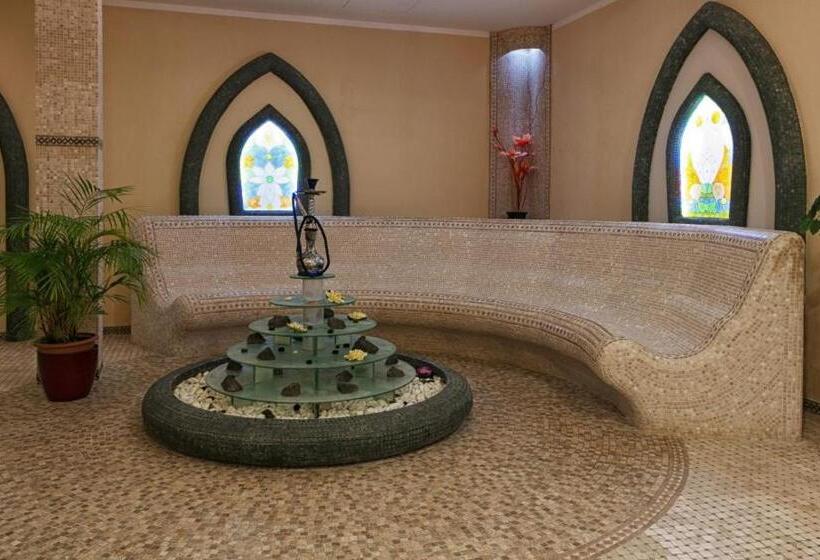 ホテル александра