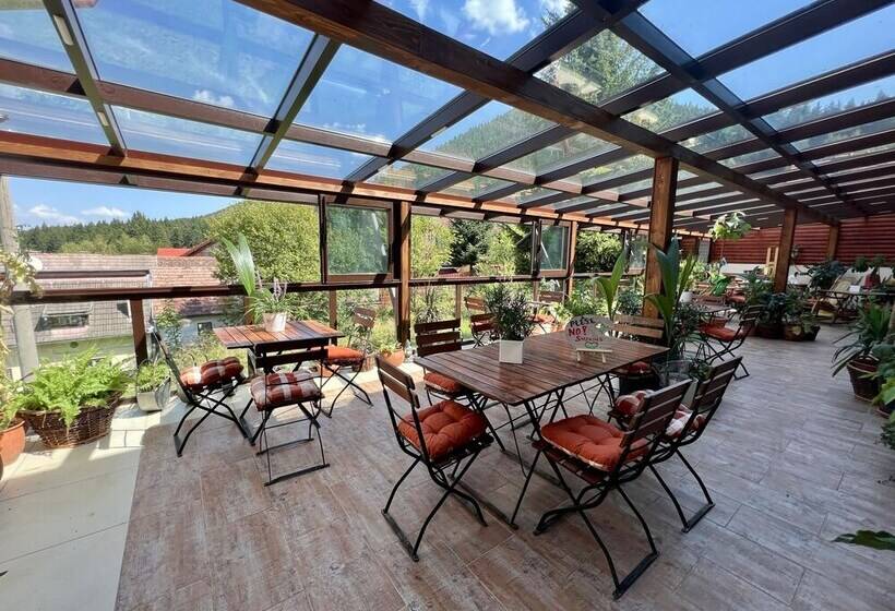 فندق Art E Boutique Rooms