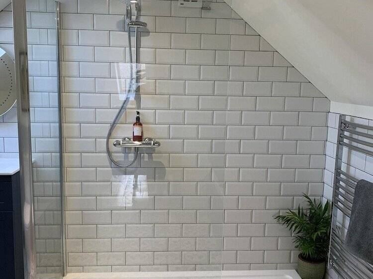 فندق Dragon Orchard Retreat