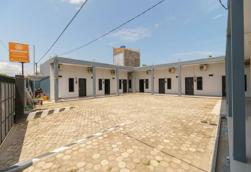فندق Koolkost Near Universitas Islam Negeri Raden Intan Lampung 2