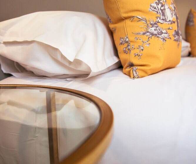 ホテル Le Petit Perier