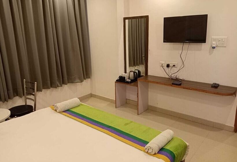 酒店 Treebo Silver Stallion