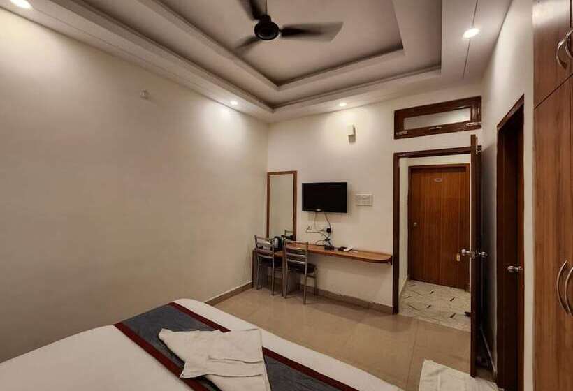 酒店 Treebo Silver Stallion