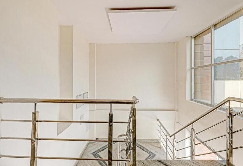 酒店 Treebo Silver Stallion