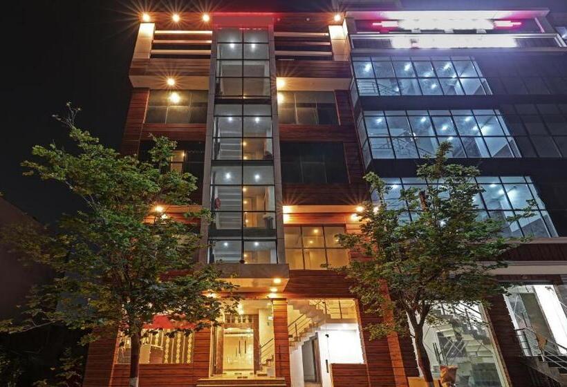 酒店 Treebo Silver Stallion