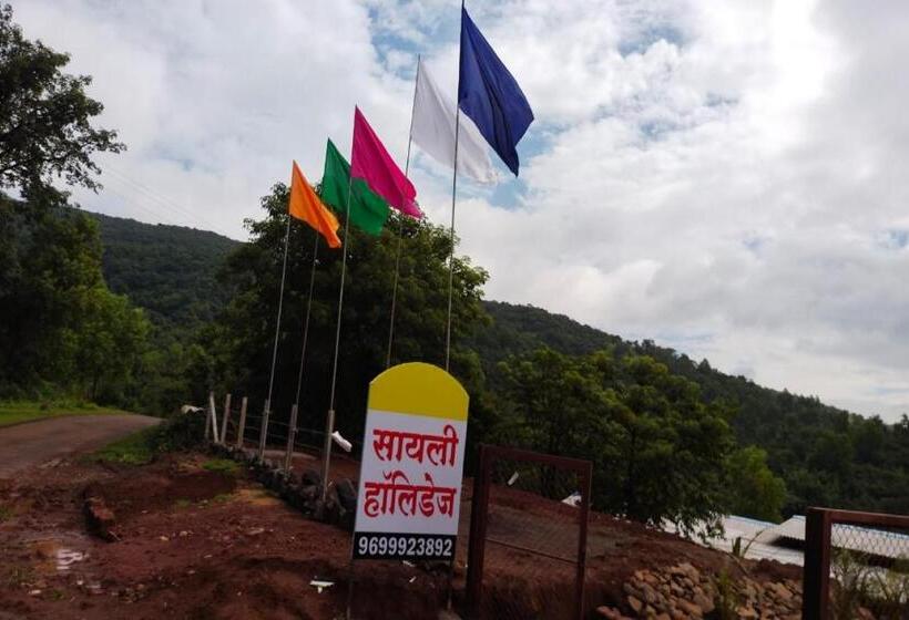 בית מלון כפרי Oyo 85889 Sayali Holidays