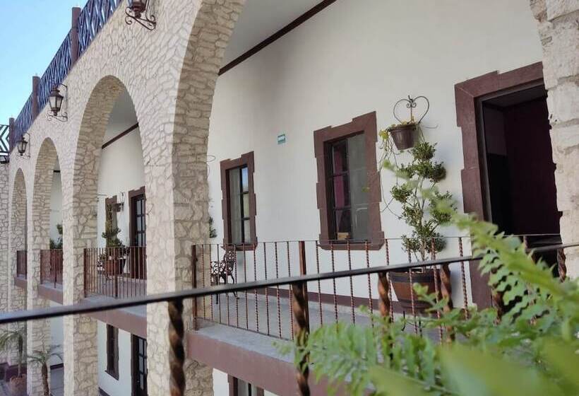 فندق Peña Florencia