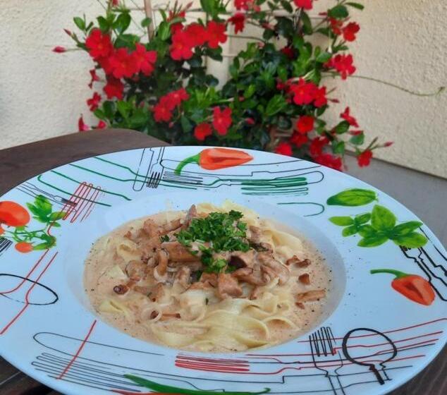 ホテル Reiterhof Schmidt, Gaststätte & Pension