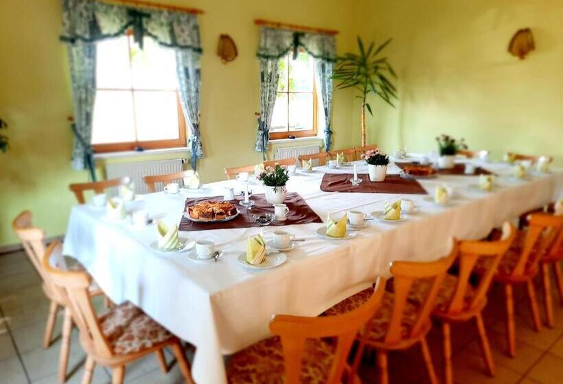 ホテル Reiterhof Schmidt, Gaststätte & Pension