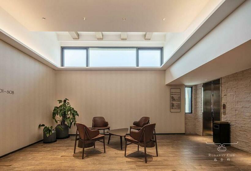 ホテル Runaway Cow Winery Retreat