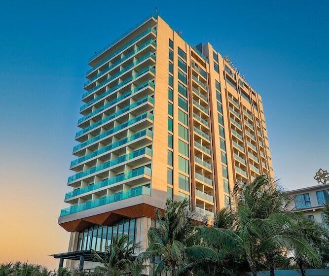 هتل Sala Grand Tuyhoa