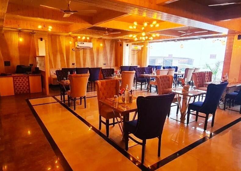 Отель Sunita Elite