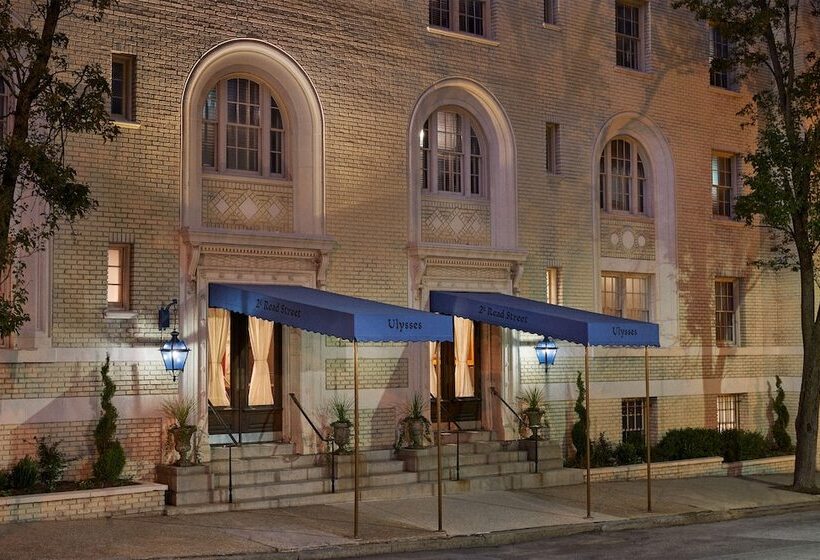 ホテル Ulysses, An Ash