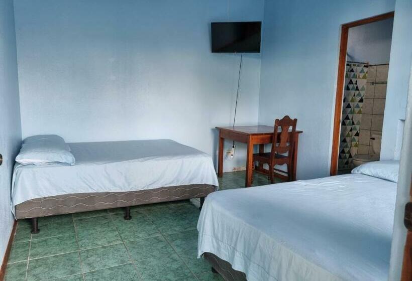 فندق Y Restaurante El Marino