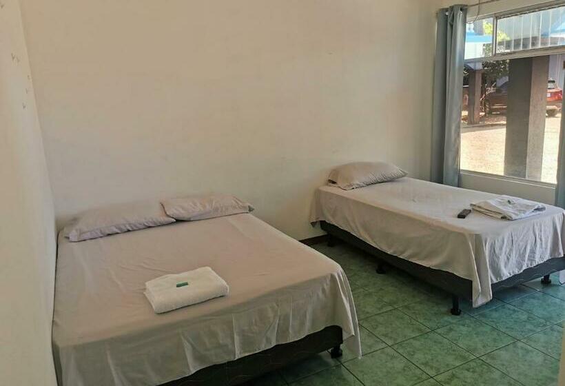 فندق Y Restaurante El Marino