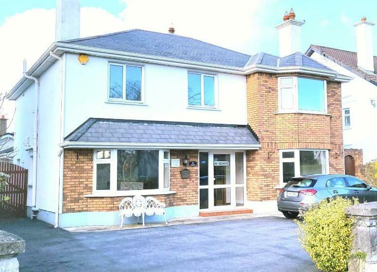 膳宿费 Avalon House