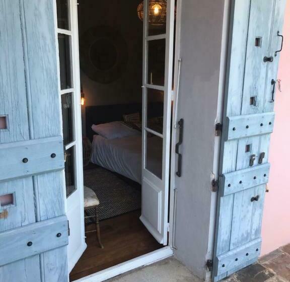 بنسيون Chambre Rose