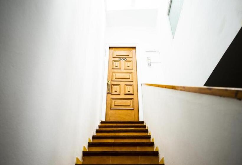 펜션 Hostal La Premsa