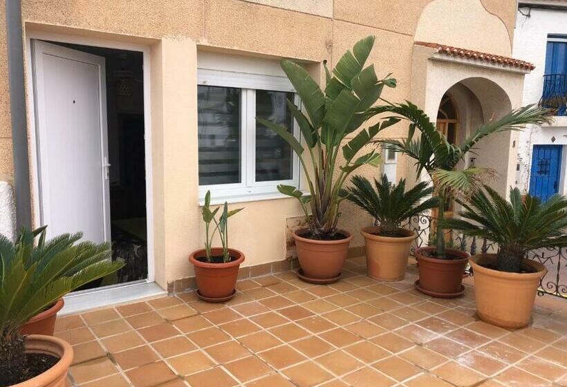 بنسيون La Flor Del Paraíso