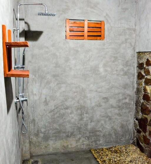 منتجع Eco Village